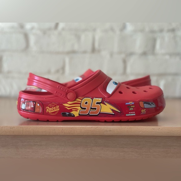 Crocs Classics Clog Lightning McQueen Disney Cars Men Size 11 205759-610 Comfort main image 4